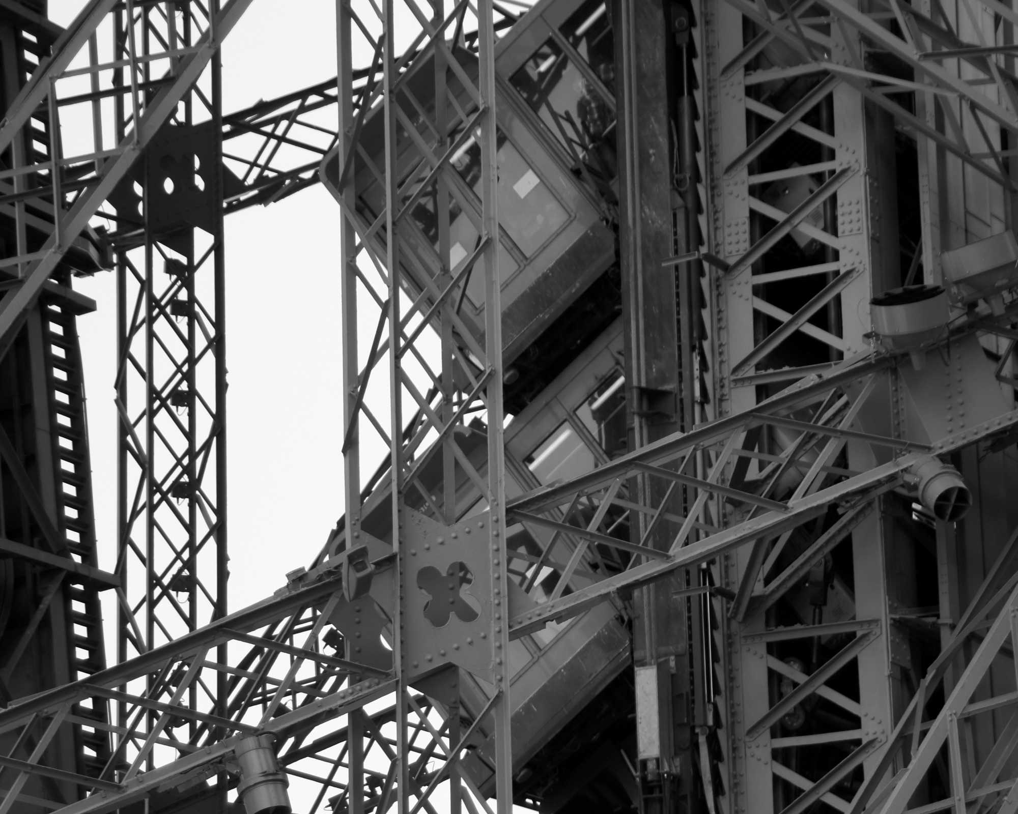 Elevator for the Eiffel Tower