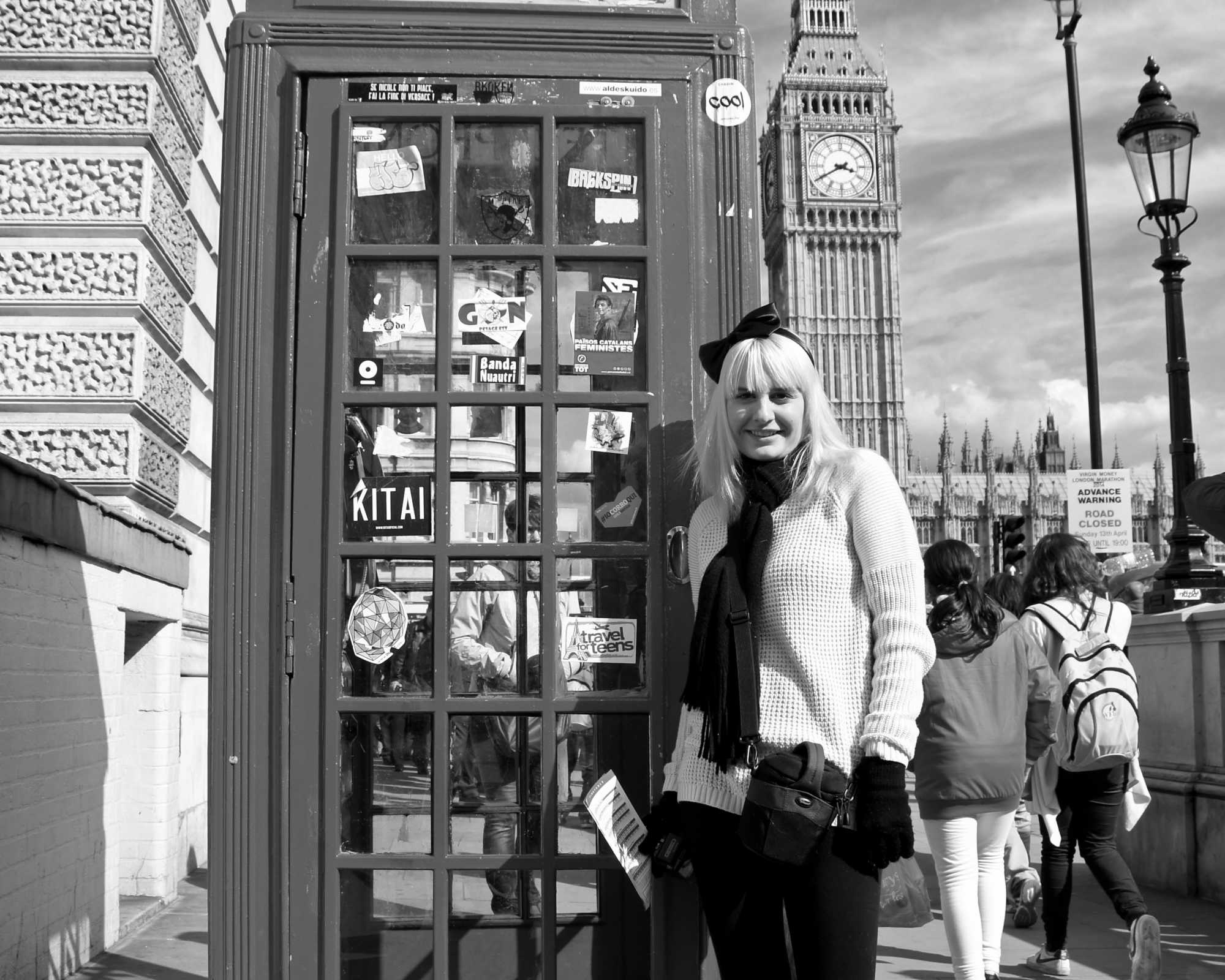 Lisa and the Red Phone Box