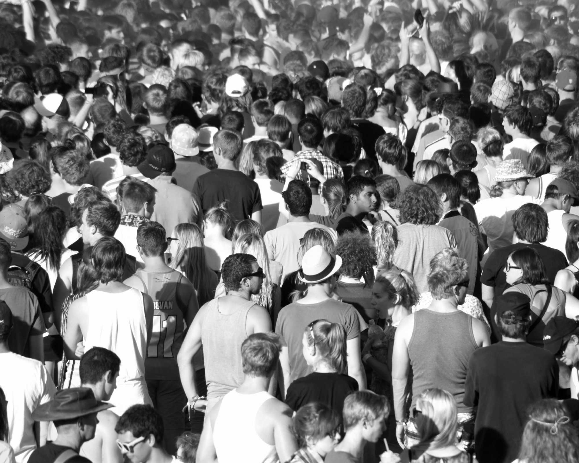 Parachute Crowd