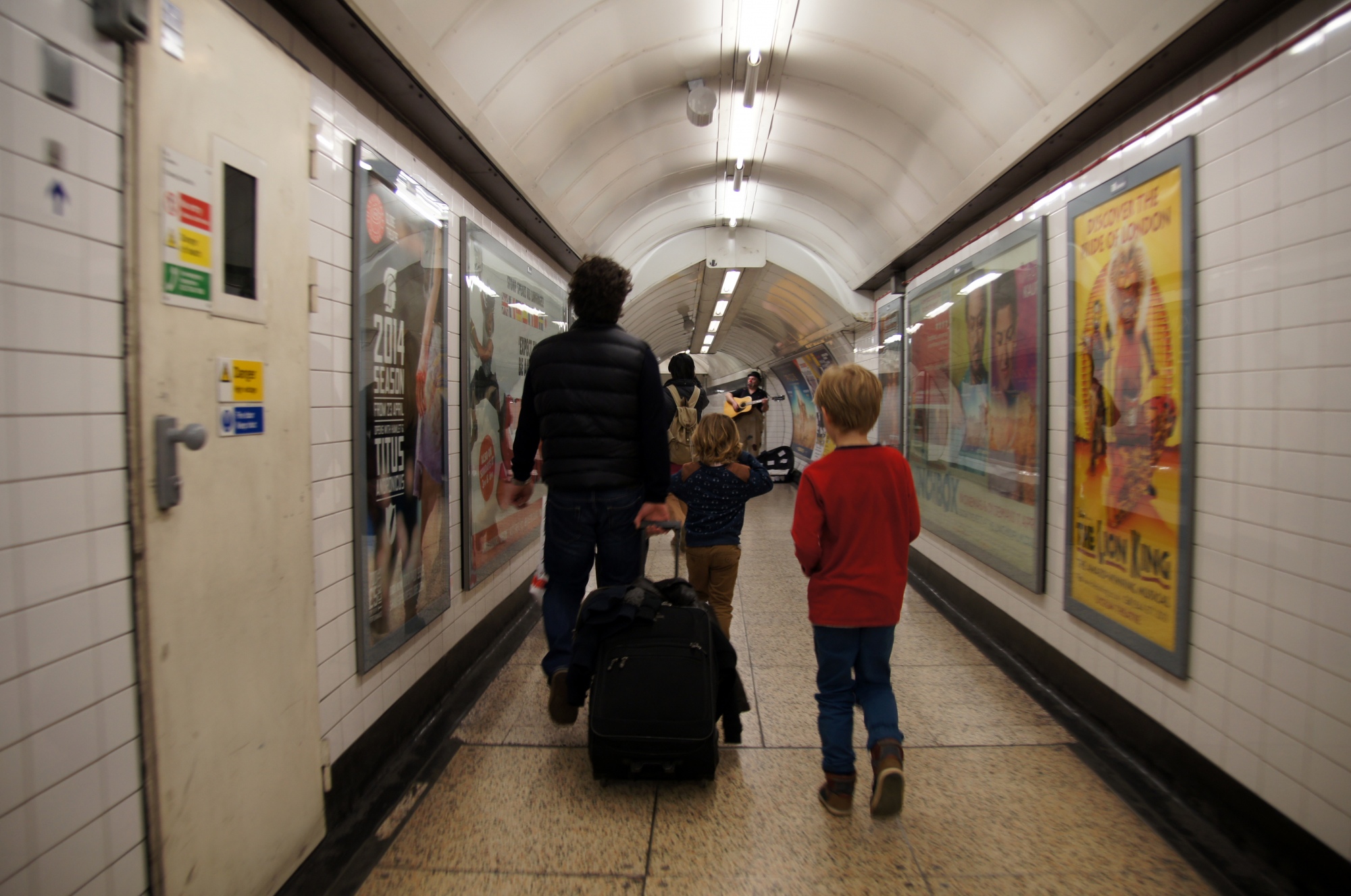 Tunnels between Underground Stations